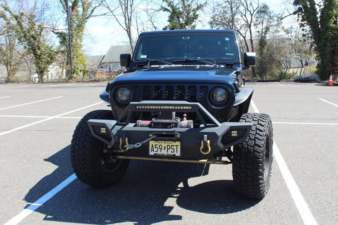 2020 Jeep JT Gladiator - Image 2 of 17