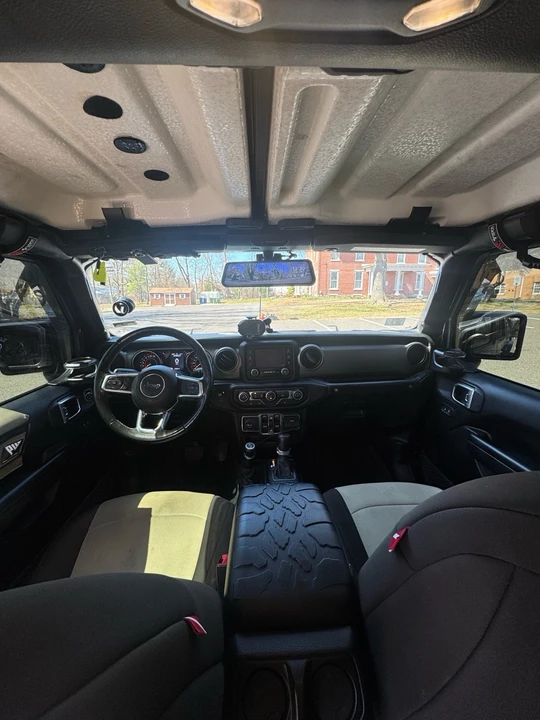 2020 Jeep JT Gladiator - Image 14 of 17