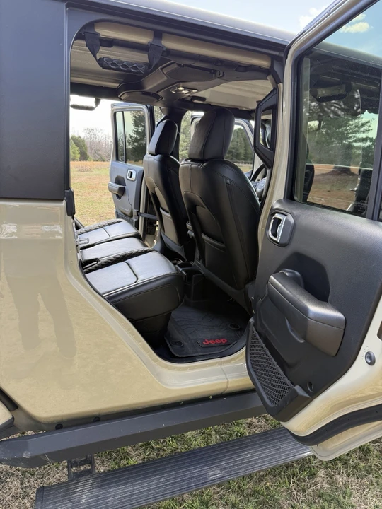2020 Jeep JT Gladiator - Image 13 of 23