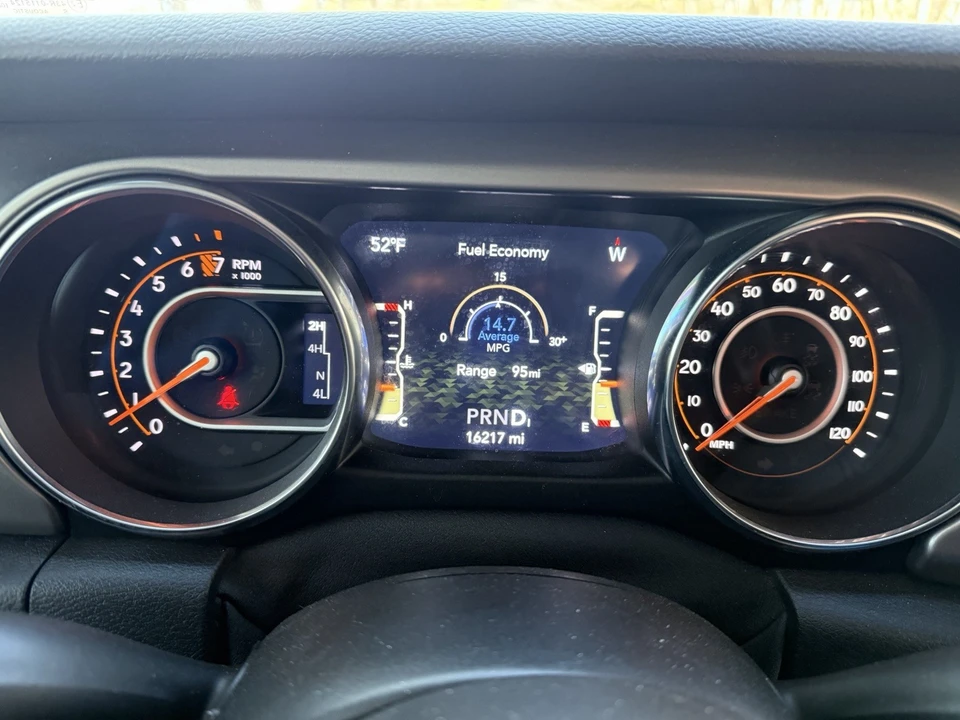 2020 Jeep JT Gladiator - Image 18 of 23