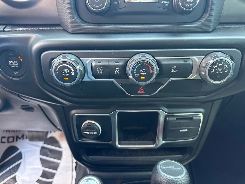 2020 Jeep JT Gladiator - Image 11 of 15