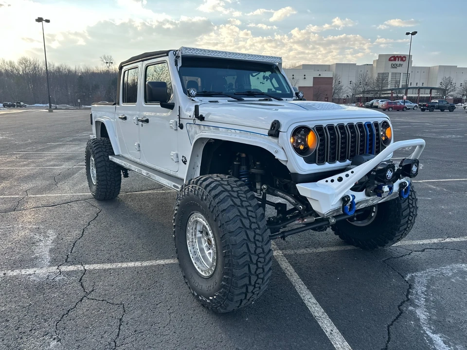 2020 Jeep JT Gladiator - Image 12 of 31