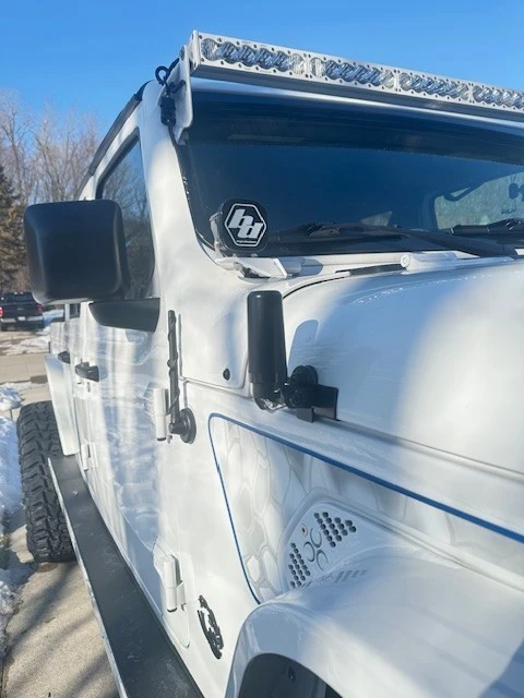 2020 Jeep JT Gladiator - Image 17 of 31