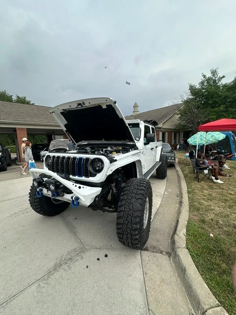 2020 Jeep JT Gladiator - Image 19 of 31