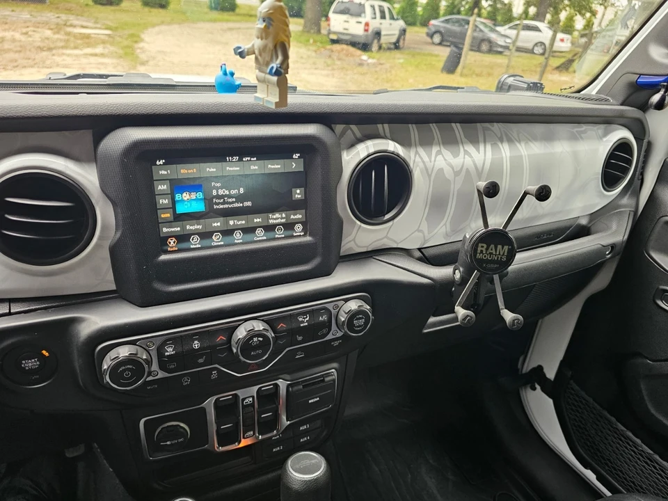 2020 Jeep JT Gladiator - Image 20 of 31