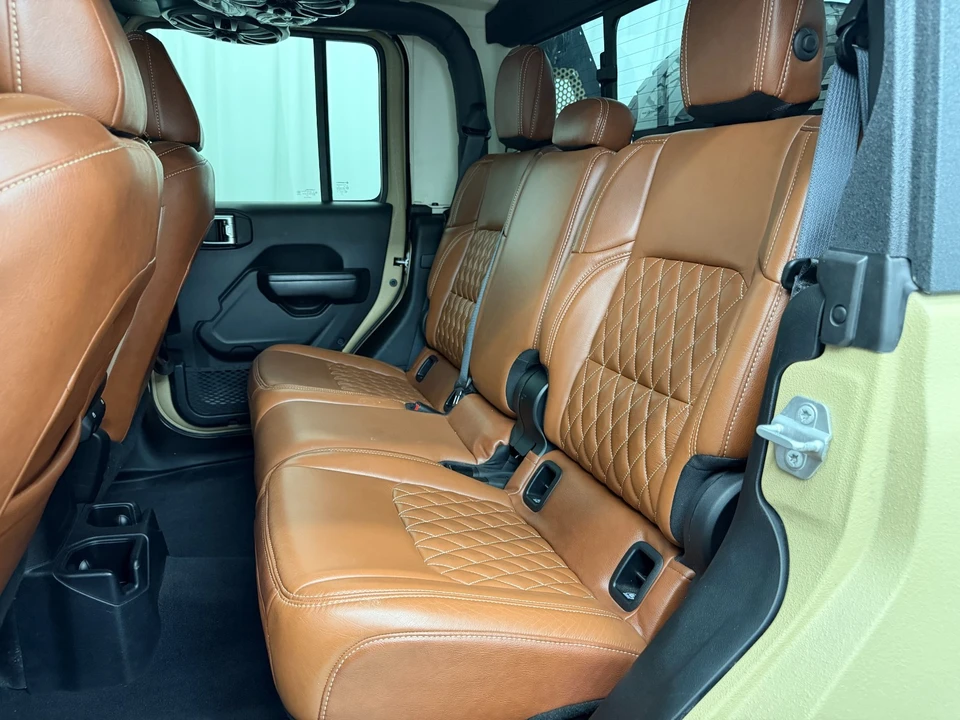 2020 Jeep JT Gladiator - Image 19 of 31