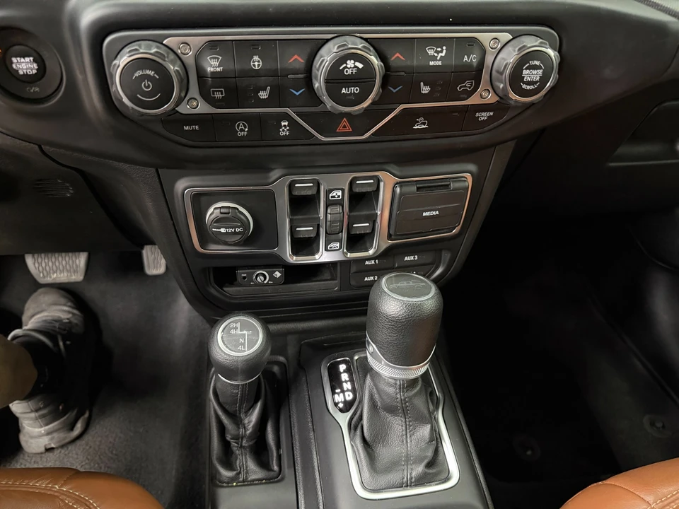 2020 Jeep JT Gladiator - Image 14 of 31