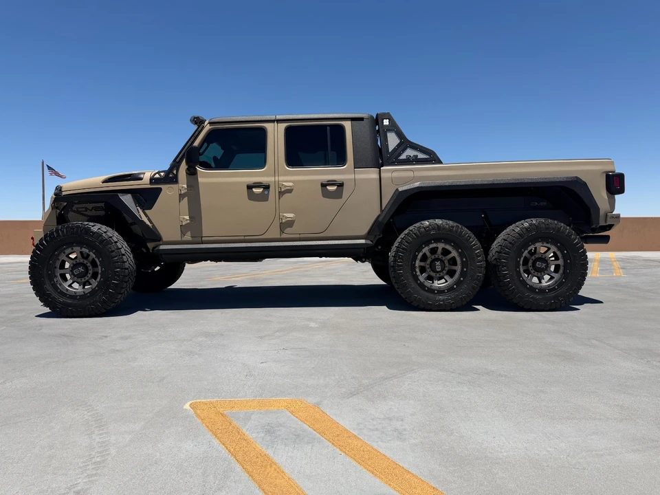 2020 Jeep JT Gladiator - Image 29 of 31