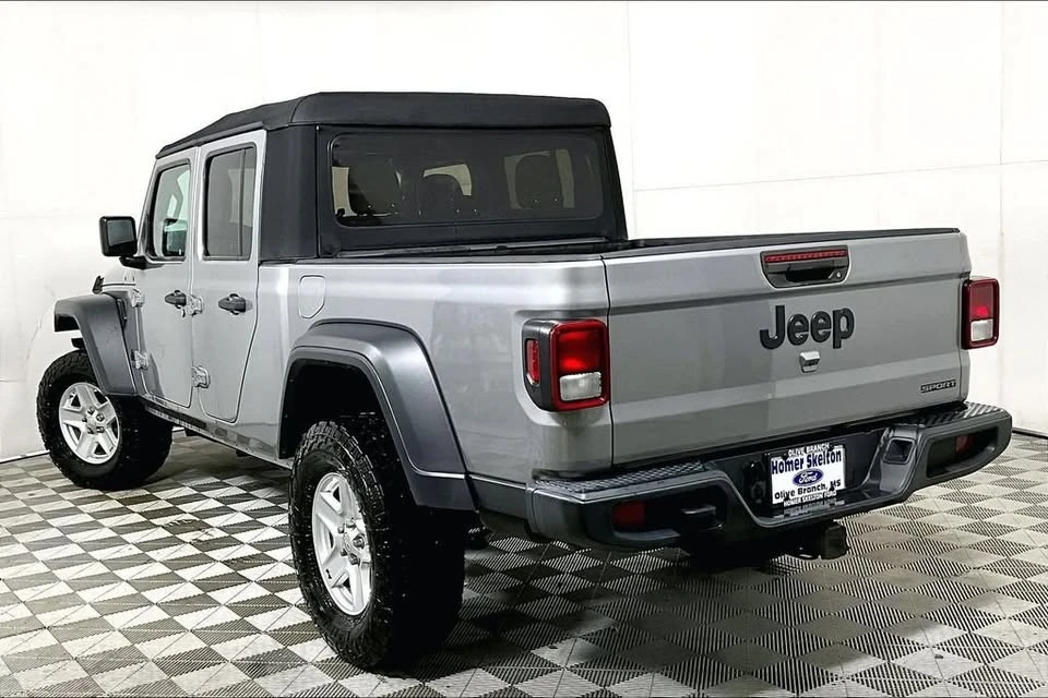 2020 Jeep JT Gladiator - Image 11 of 20