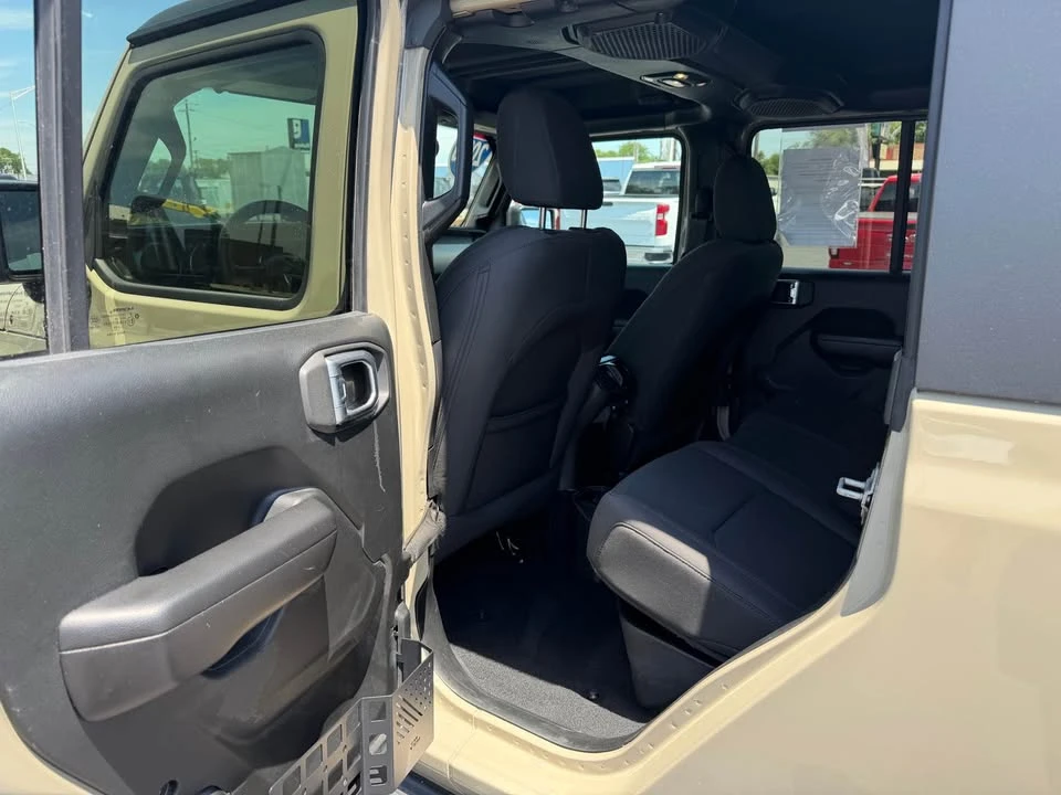 2020 Jeep JT Gladiator - Image 7 of 10