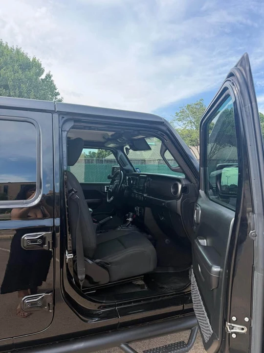 2020 Jeep JT Gladiator - Image 8 of 11