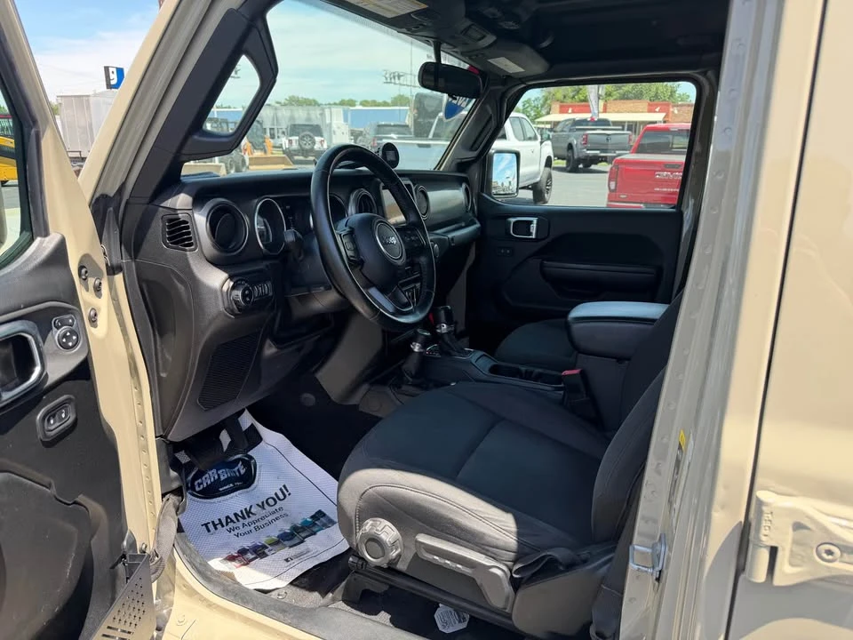 2020 Jeep JT Gladiator - Image 8 of 10