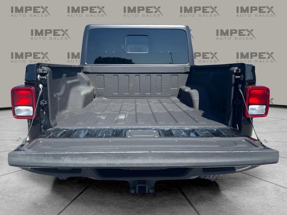 2020 Jeep JT Gladiator - Image 24 of 29