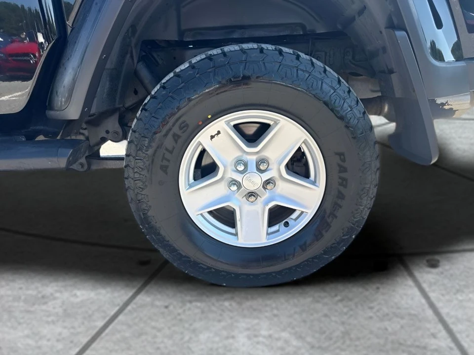 2020 Jeep JT Gladiator - Image 27 of 29