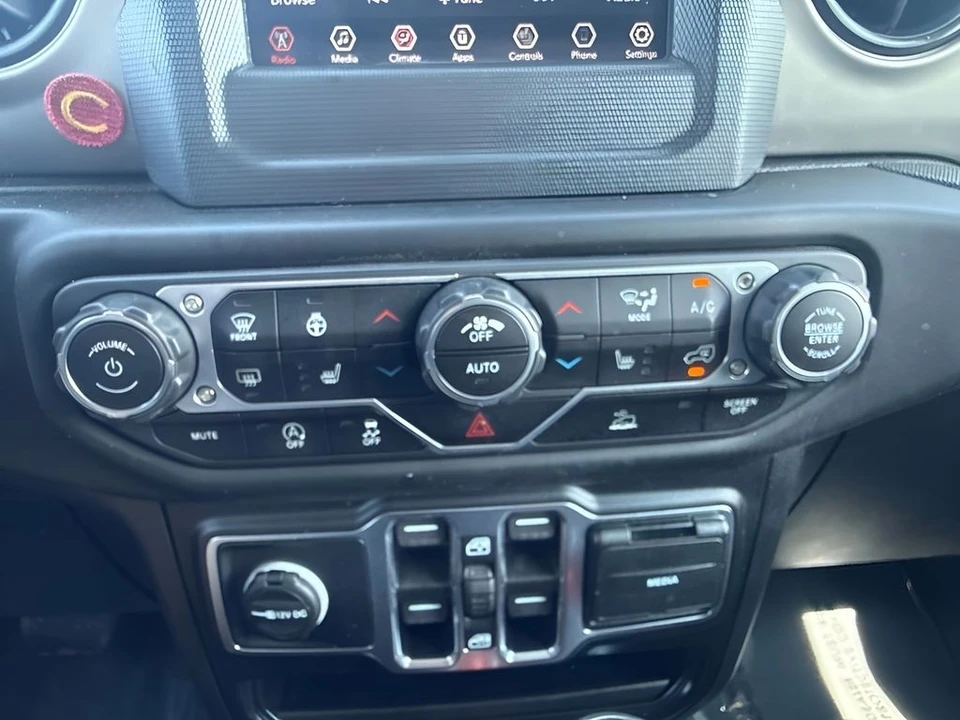 2020 Jeep JT Gladiator - Image 15 of 29