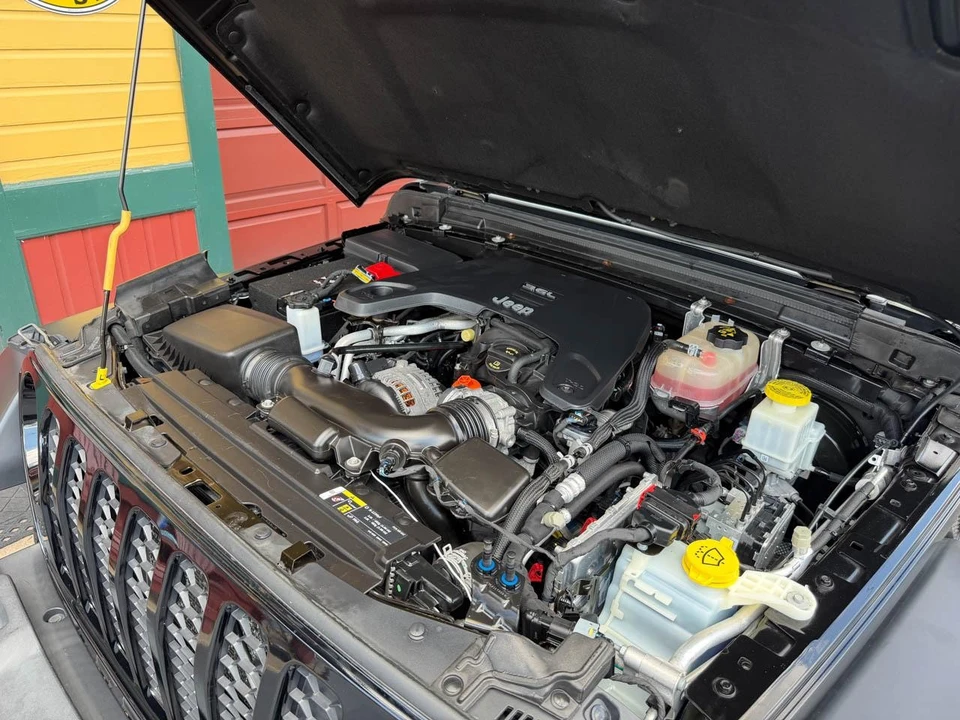 2020 Jeep JT Gladiator - Image 26 of 31