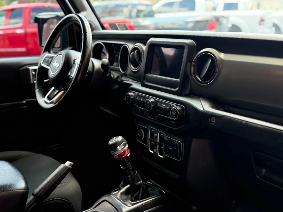 2020 Jeep JT Gladiator - Image 21 of 31