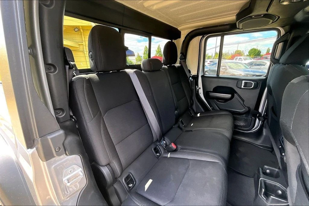 2020 Jeep JT Gladiator - Image 20 of 31