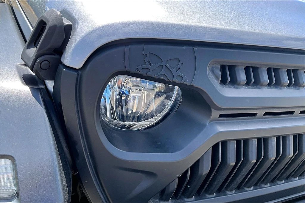 2020 Jeep JT Gladiator - Image 27 of 31