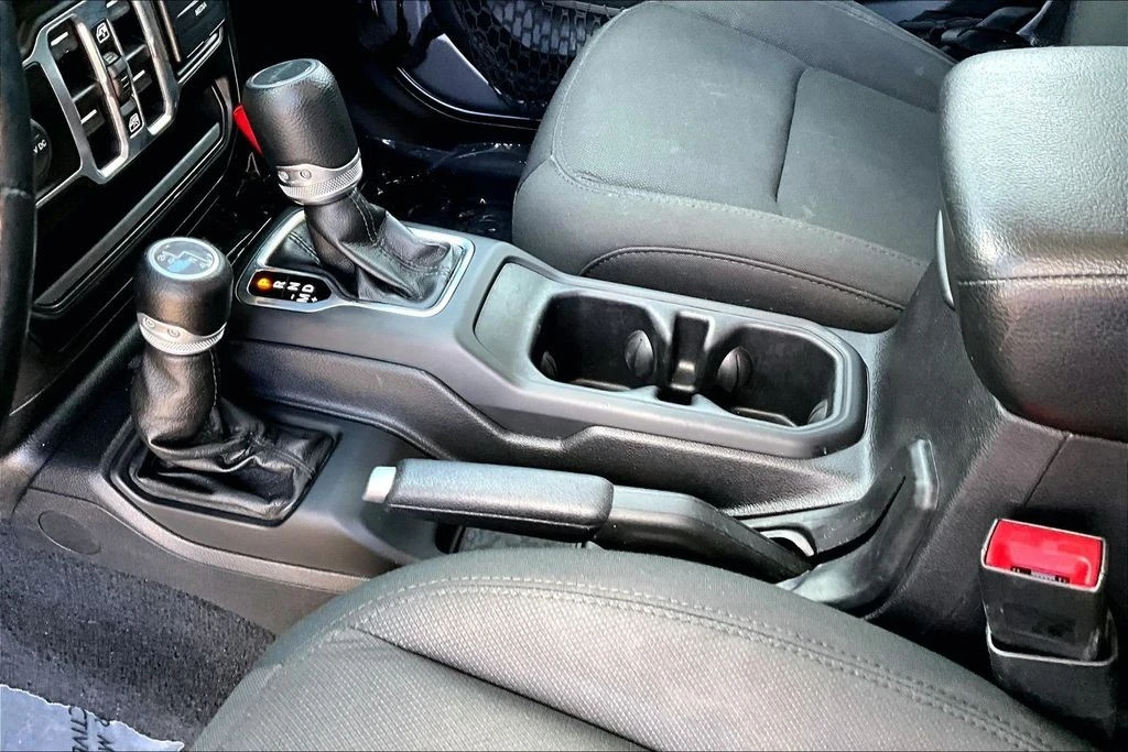2020 Jeep JT Gladiator - Image 17 of 31
