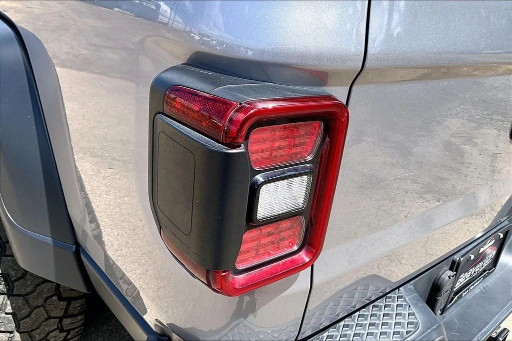 2020 Jeep JT Gladiator - Image 28 of 31