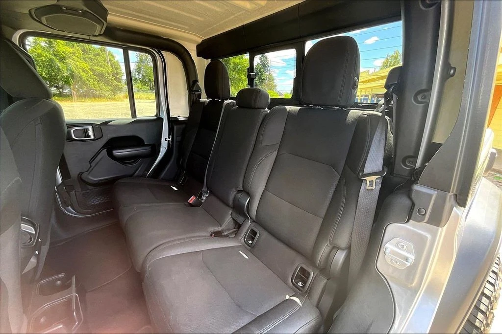 2020 Jeep JT Gladiator - Image 21 of 31