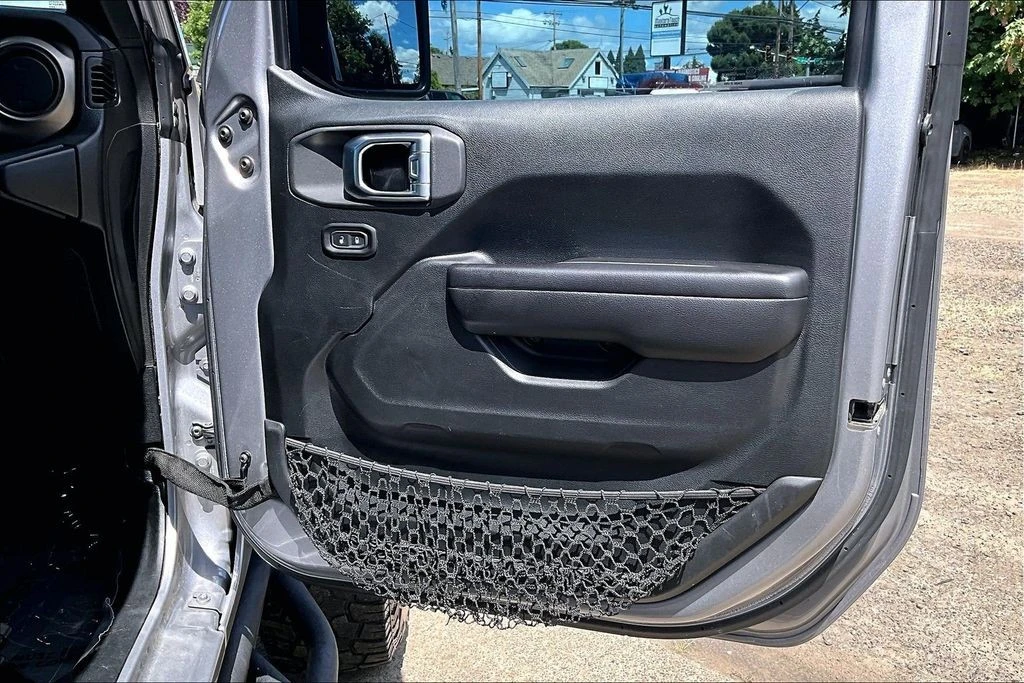2020 Jeep JT Gladiator - Image 23 of 31