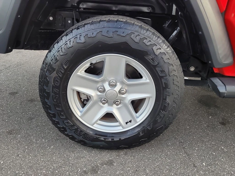 2020 Jeep JT Gladiator - Image 5 of 12