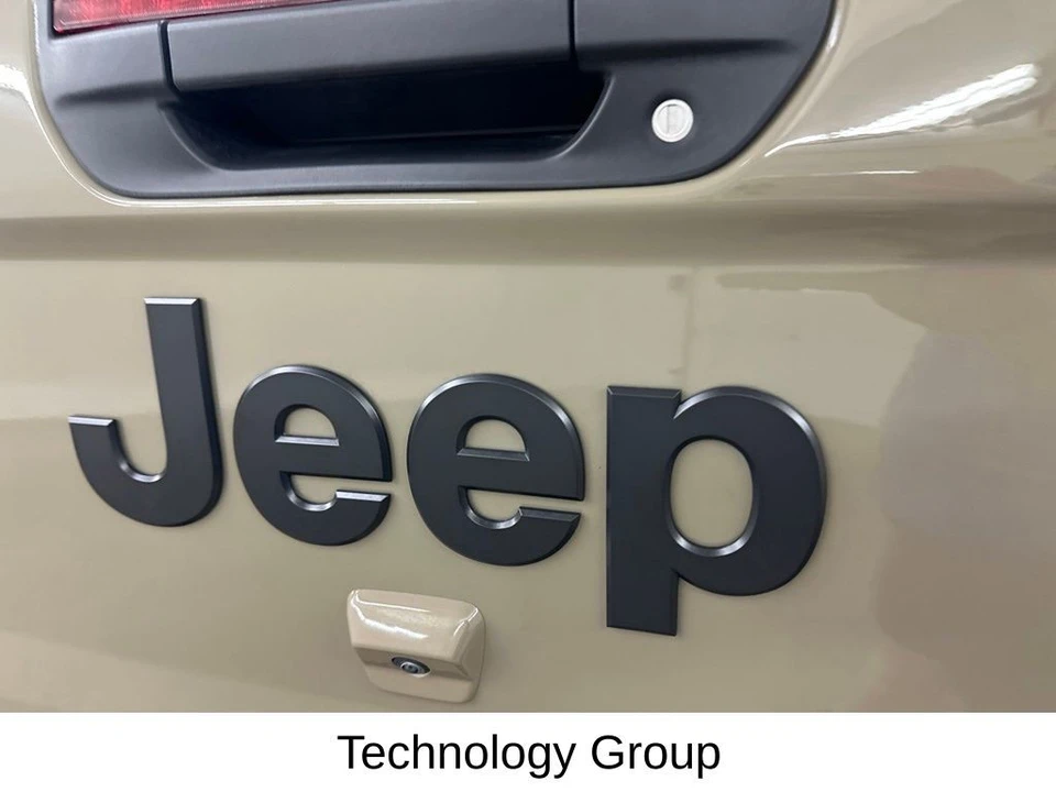 2020 Jeep JT Gladiator - Image 18 of 31