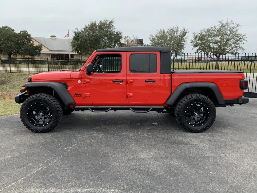 2020 Jeep JT Gladiator - Image 2 of 9