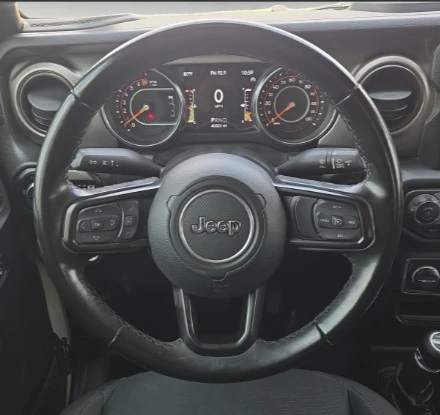 2020 Jeep JT Gladiator - Image 8 of 12