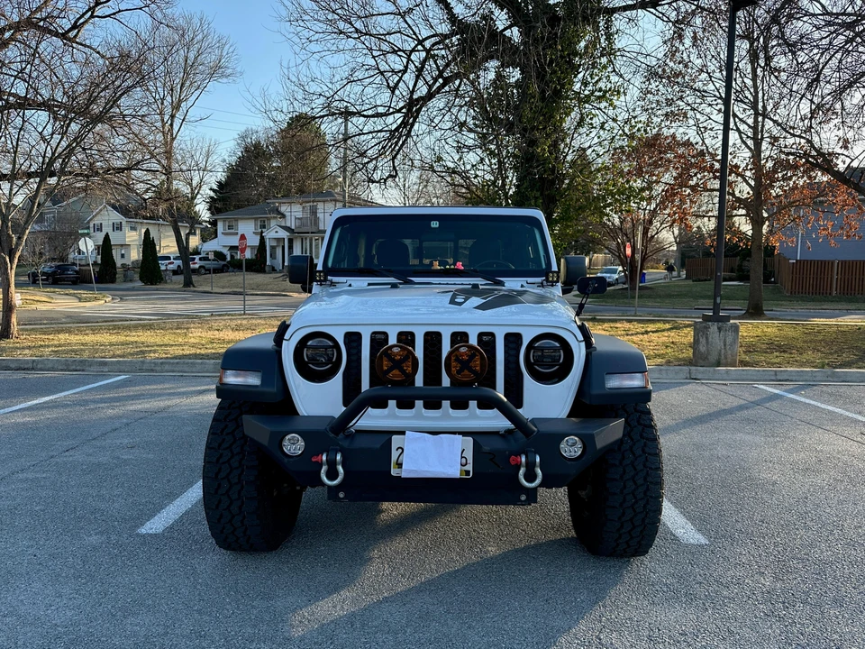 2020 Jeep JT Gladiator - Image 27 of 31