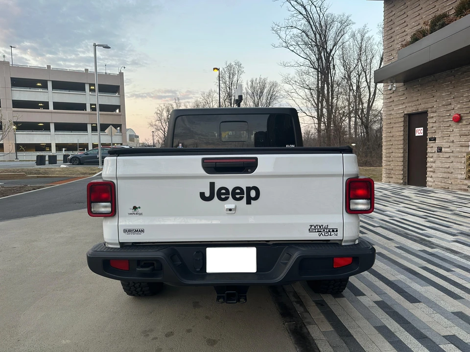 2020 Jeep JT Gladiator - Image 18 of 31
