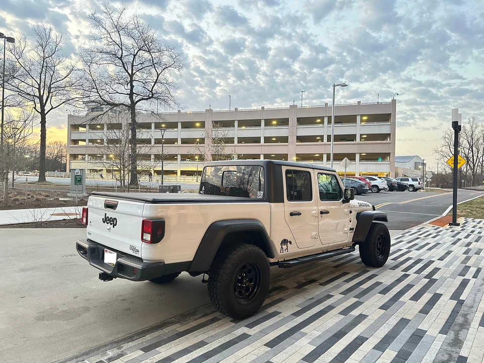2020 Jeep JT Gladiator - Image 21 of 31