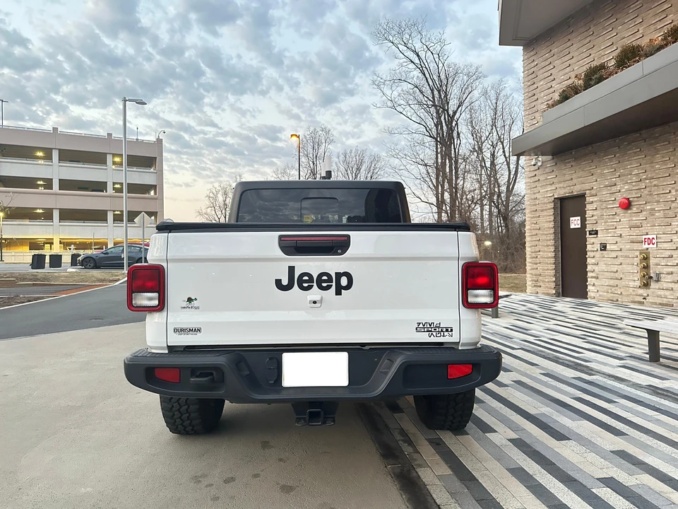 2020 Jeep JT Gladiator - Image 17 of 31