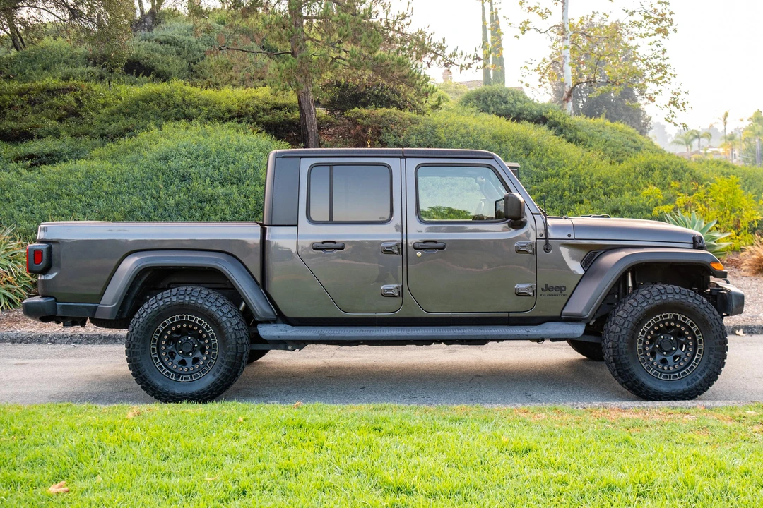 2020 Jeep JT Gladiator - Image 3 of 31