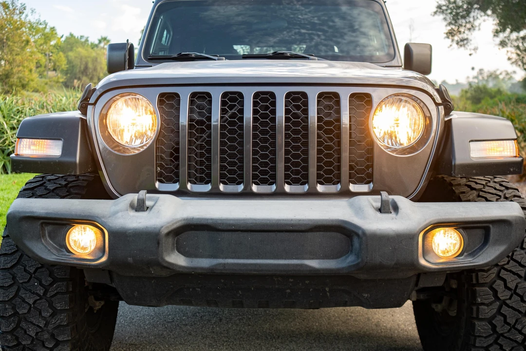 2020 Jeep JT Gladiator - Image 8 of 31