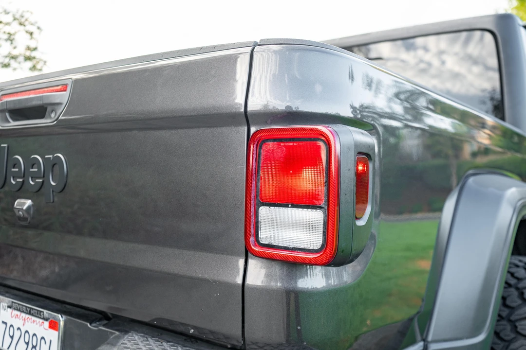 2020 Jeep JT Gladiator - Image 12 of 31