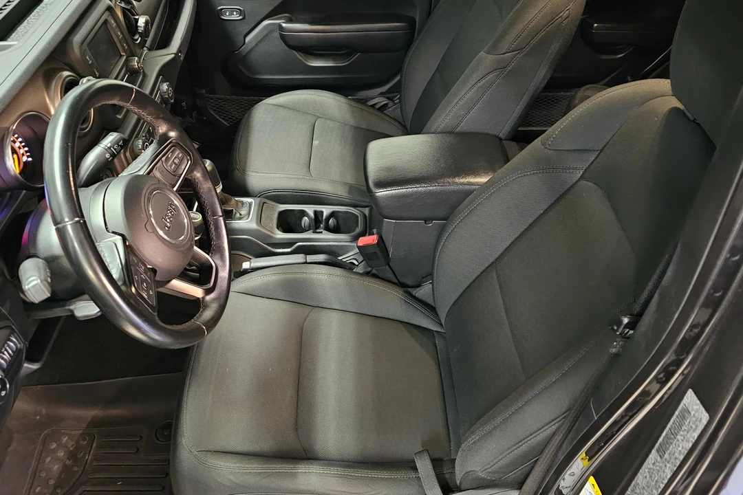 2020 Jeep JT Gladiator - Image 29 of 31