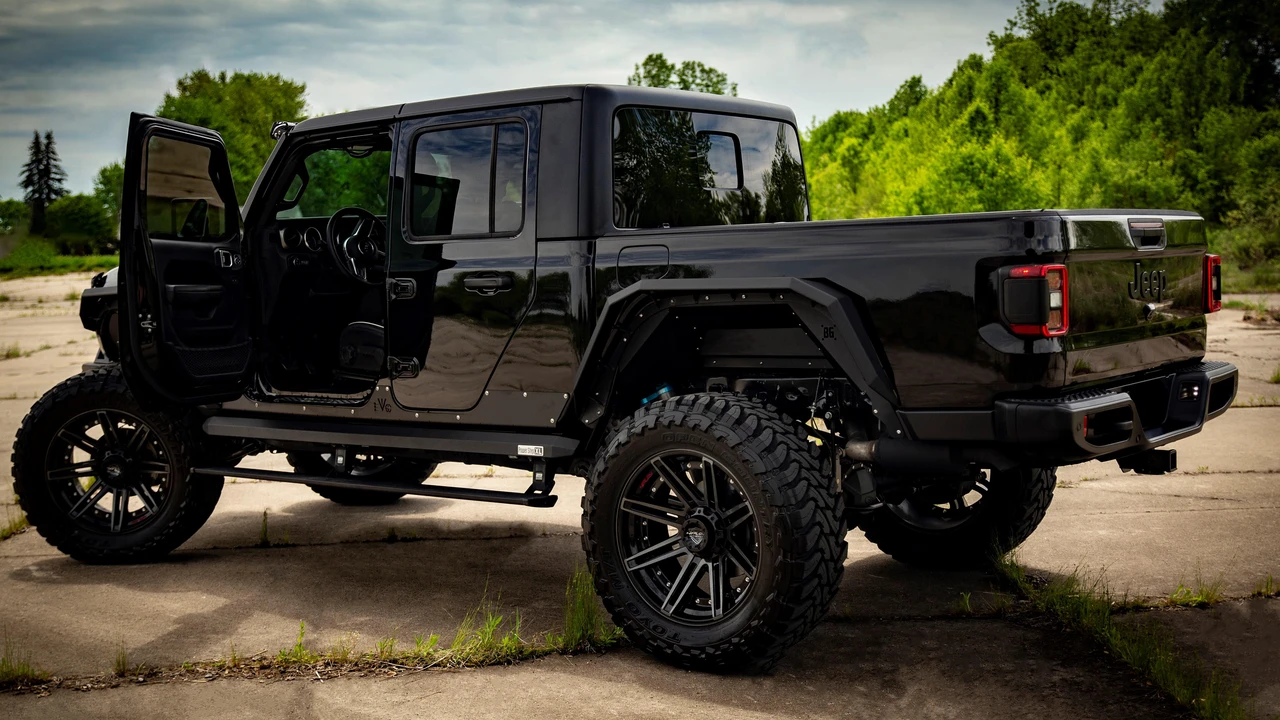 2020 Jeep JT Gladiator - Image 16 of 31
