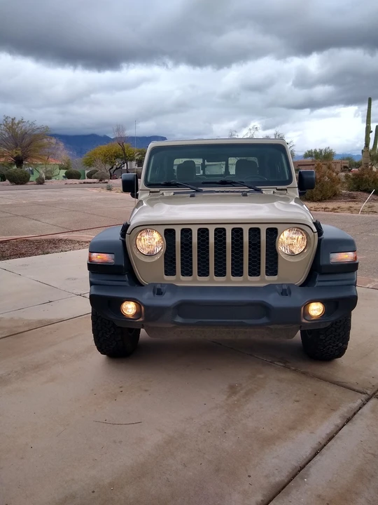 2020 Jeep JT Gladiator - Image 4 of 31