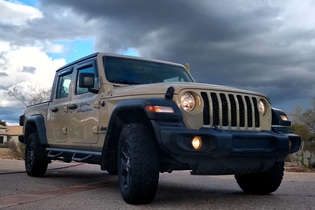 2020 Jeep JT Gladiator - Image 1 of 31