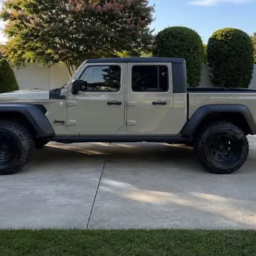 2020 Jeep Gladiator Sport Altitude