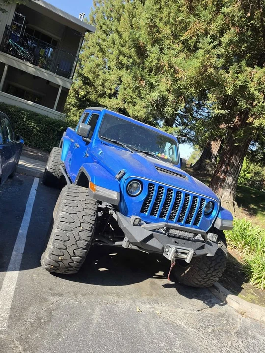 2020 Jeep JT Gladiator - Image 2 of 5
