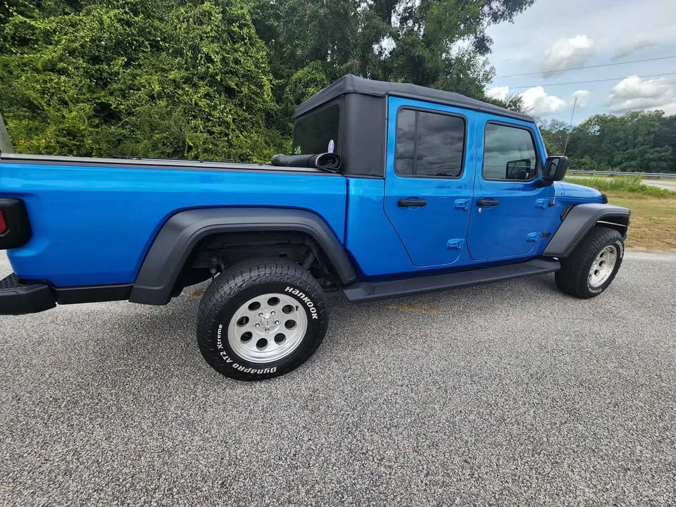 2020 Jeep JT Gladiator - Image 17 of 20