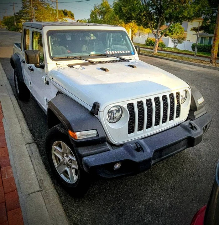2020 Jeep JT Gladiator - Image 6 of 8