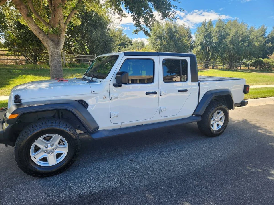 2020 Jeep JT Gladiator - Image 2 of 3