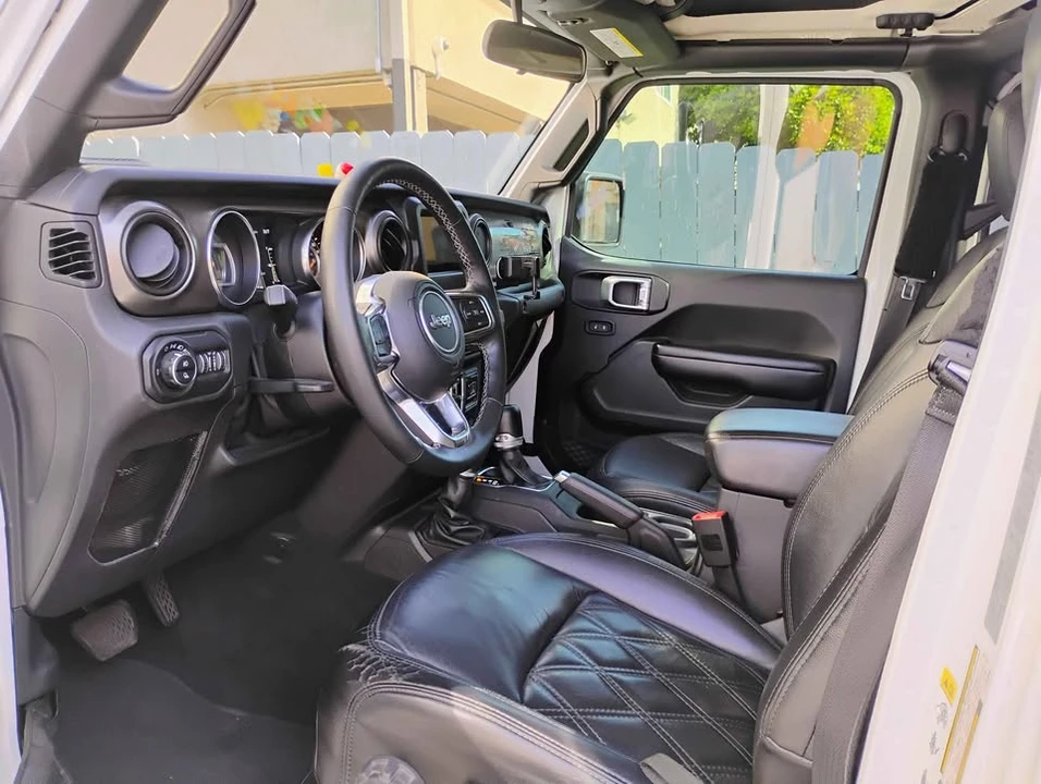 2020 Jeep JT Gladiator - Image 14 of 20