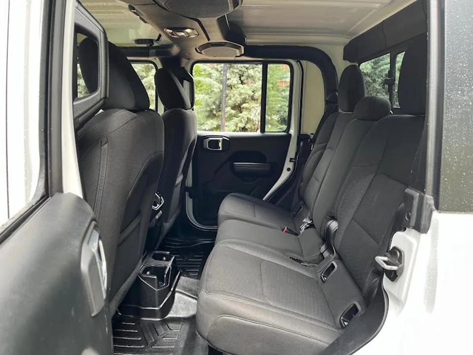 2020 Jeep JT Gladiator - Image 17 of 20