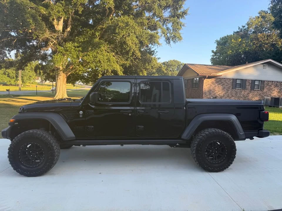 2020 Jeep JT Gladiator - Image 2 of 20